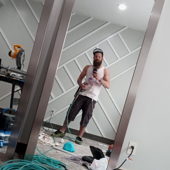 Meet your Posher, Cory - Picture 2 of 2